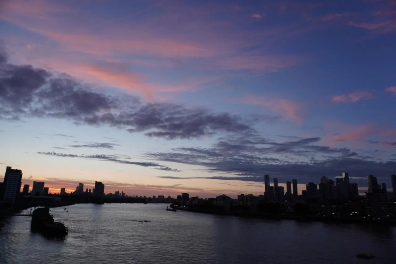 Homestay Room With Stunning Thames River View London